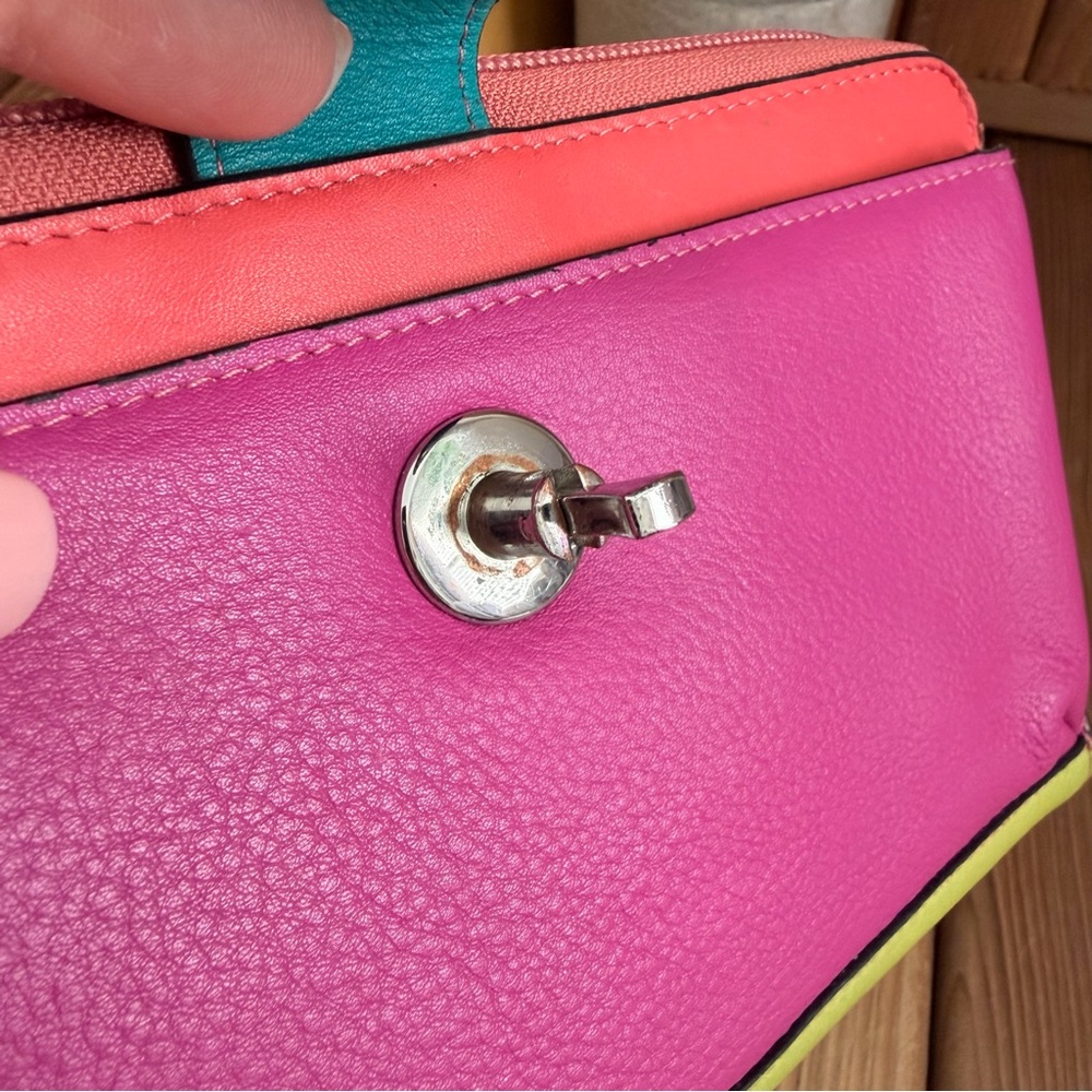Ili New York Colorblock Leather RFID Zip Around Wallet Clutch, Neon Wristlet - Picture 6 of 9